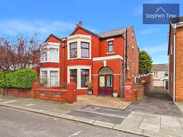 3 Bedroom Semi Detached House For Sale In Bamton Avenue, Blackpool, FY4