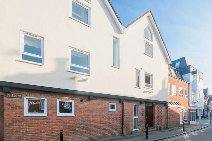 2 Bedroom Flat To Rent In Canterbury, CT1