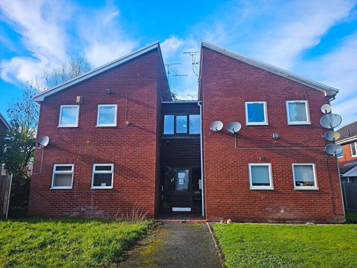 1 Bedroom Flat To Rent In Westbury Way, Chester, CH4