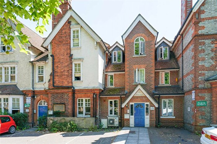 1 Bedroom Apartment To Rent In London Road, Reading, Berkshire, RG1