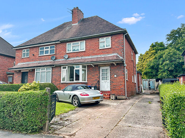 3 Bedroom Semi-Detached House For Sale In Mount Road, Blythe Bridge, Stoke-on-Trent, ST11