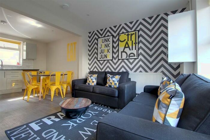 6 Bedroom Terraced House To Rent In Washington Street, Brighton, BN2