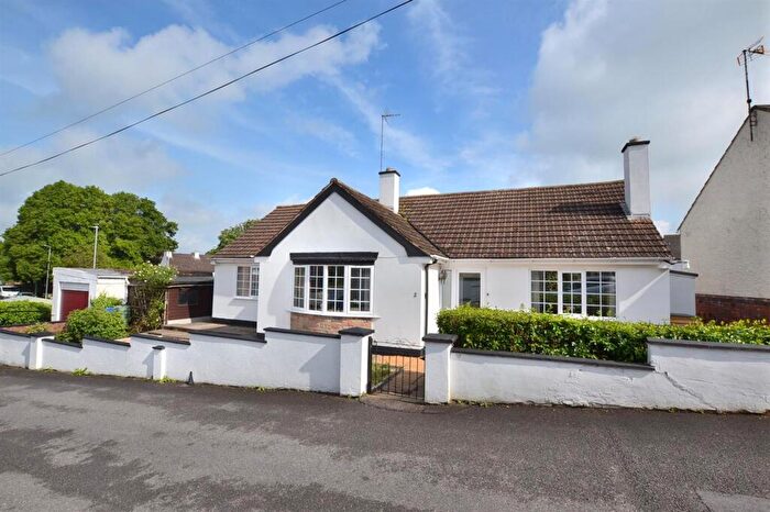 3 Bedroom Bungalow For Sale In Dovecote, Shepshed, LE12