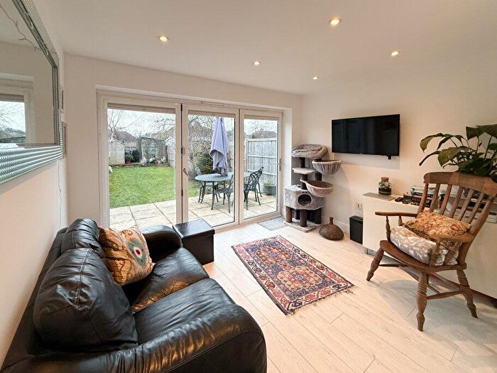 3 Bedroom End Of Terrace House For Sale In Moorend Crescent, Cheltenham, Gloucestershire, GL53