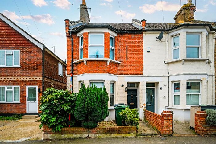 1 Bedroom Flat For Sale In Stanley Road, North Chingford, E4