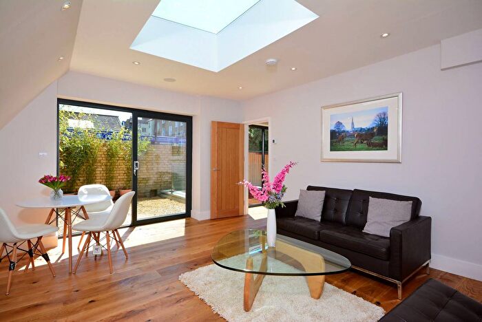 3 Bedroom Property For Sale In Loftus Road, Shepherd's Bush, London, W12