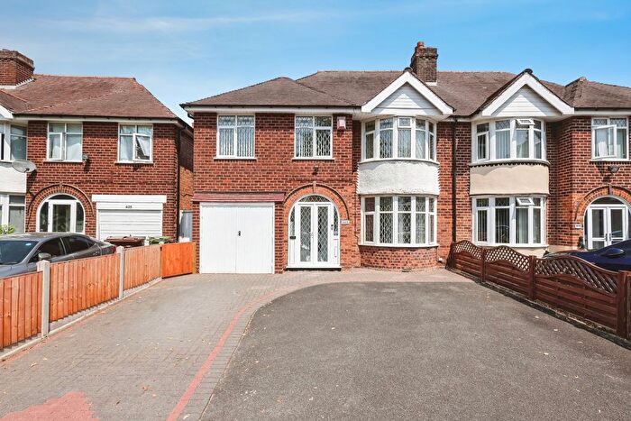 4 Bedroom Semi Detached House For Sale In Chester Road, Castle Bromwich, Birmingham, West Midlands, B36