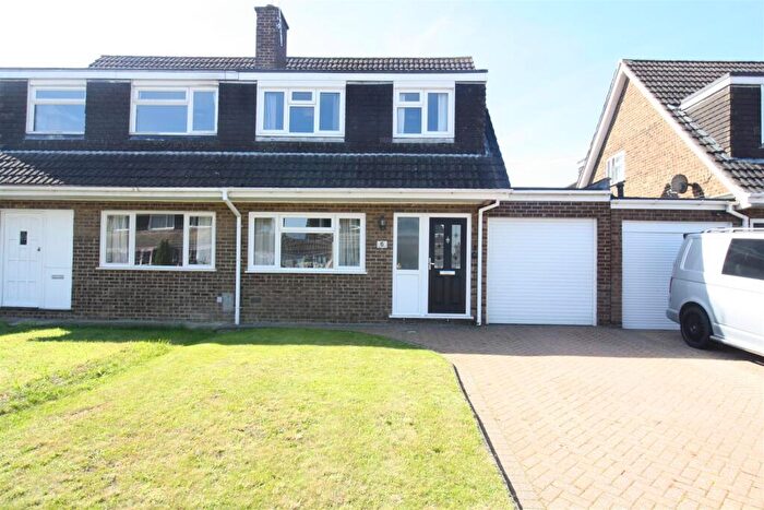 3 Bedroom Semi-Detached House For Sale In Magenta Close, Bletchley, Milton Keynes, MK2