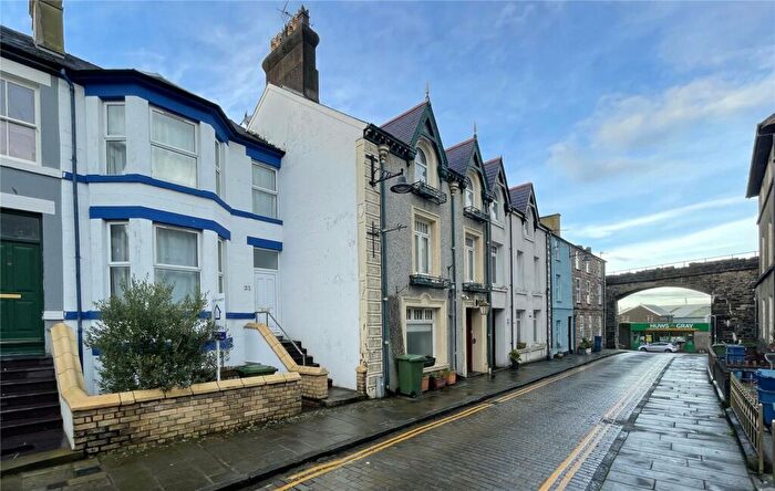 4 Bedroom Terraced House For Sale In Market Street, Caernarfon, Gwynedd, LL55