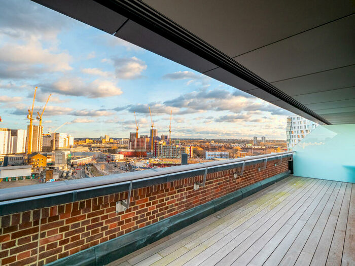 2 Bedroom Apartment For Sale In Switch House East, Battersea Power Station, SW11