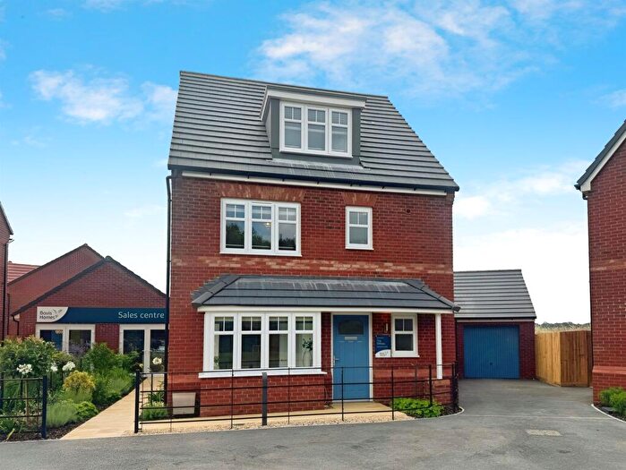 4 Bedroom Detached House For Sale In Marshalls Green, Nursteed, Devizes, SN10