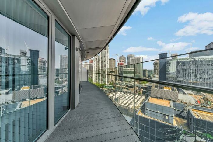 1 Bedroom Flat For Sale In Crossharbour Plaza, Isle Of Dogs, London, E14