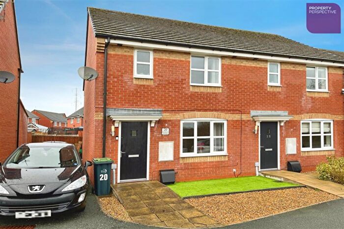 3 Bedroom Semi-Detached House For Sale In Sandiacre Avenue, ST6