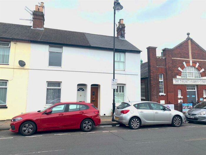 3 Bedroom Terraced House To Rent In Stone Street, Faversham, ME13