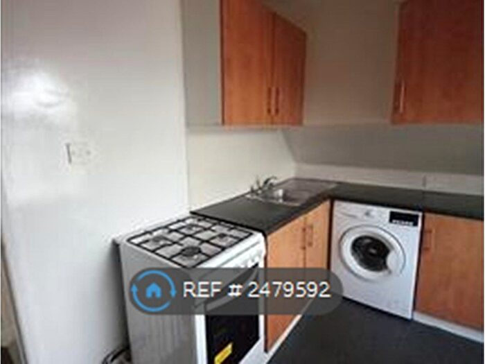 1 Bedroom Flat To Rent In Manor Park, London, E12