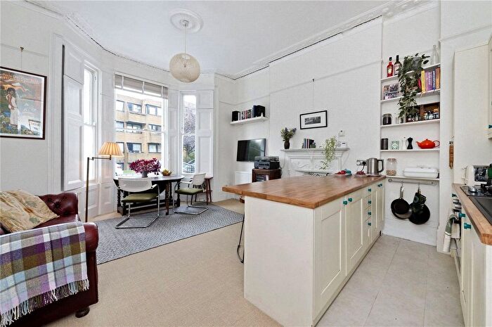 1 Bedroom Flat To Rent In St Lukes Road, Notting Hill, London, W11