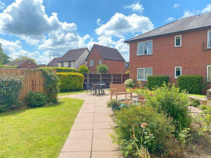 1 Bedroom Flat For Sale In Hucclecote Lodge, Hucclecote Road, Gloucester, GL3