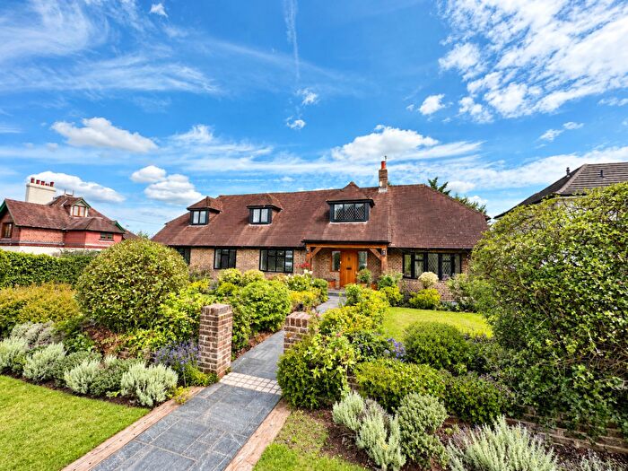 5 Bedroom Detached House To Rent In Farm Lane, Ashtead, KT21