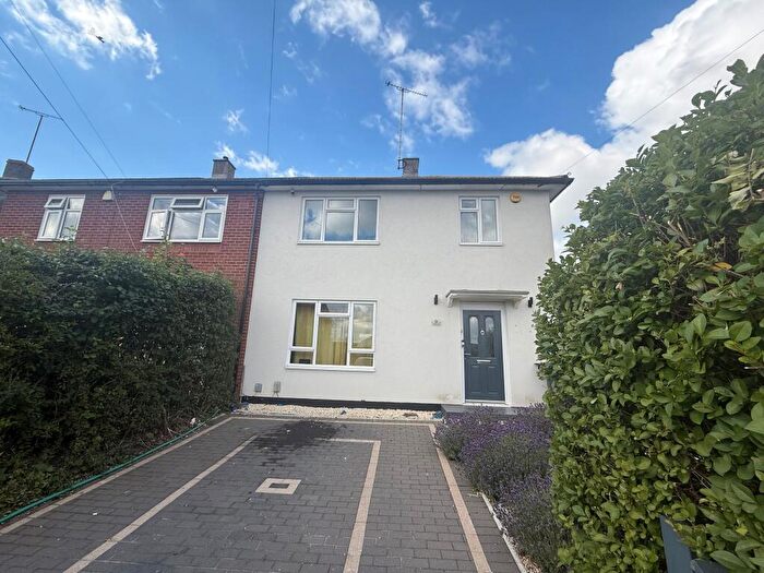 3 Bedroom Semi Detached House To Rent In Ockham Drive, Orpington, BR5