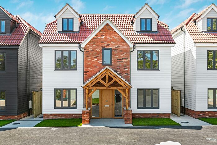 5 Bedroom Detached House For Sale In The Oaklands, Aston Lane, Bragbury End, SG2