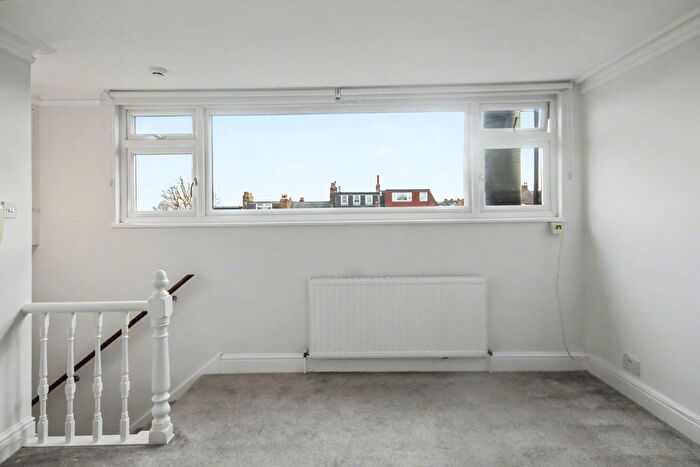 1 Bedroom Flat To Rent In Fortess Road, (), Tufnell Park, NW5