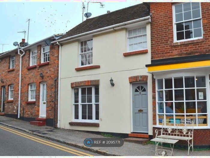 3 Bedroom Terraced House To Rent In Parsonage Place, Tring, HP23