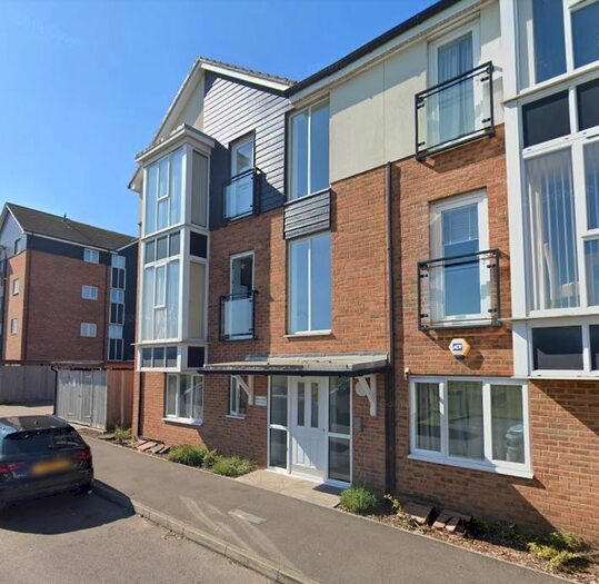 2 Bedroom Flat To Rent In Bridgland Road, Purfleet, RM19