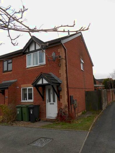 2 Bedroom Terraced House To Rent In St Philips Drive Evesham, WR11