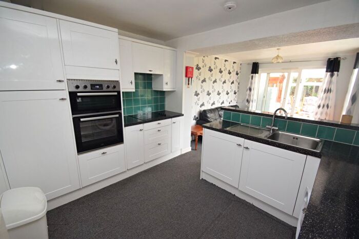 4 Bedroom Flat To Rent In Trevance, Penryn, TR10