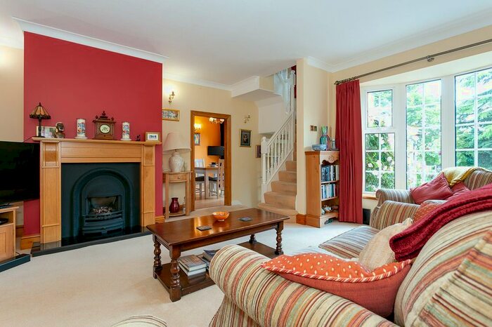 4 Bedroom Detached House For Sale In Tentergate Lane, Knaresborough, HG5