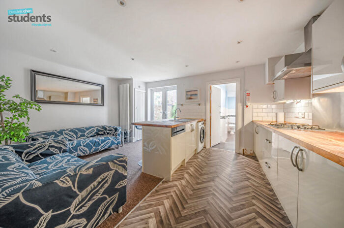 4 Bedroom End Of Terrace House To Rent In Milner Road, Brighton, East Sussex, BN2