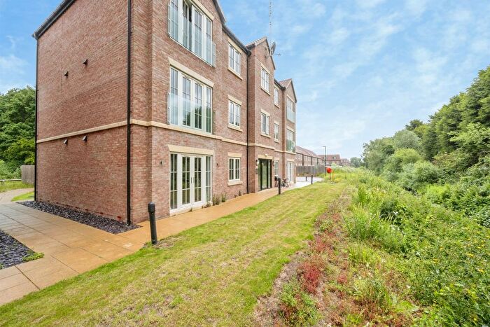 2 Bedroom Flat For Sale In Moorings Drive, Thorne, Doncaster, DN8