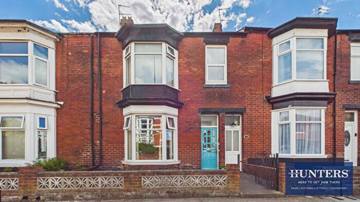2 Bedroom Flat To Rent In Park Gate, Roker, Sunderland, SR6