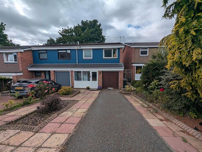 3 Bedroom Terraced House For Sale In Milbank Court, Darlington, DL3