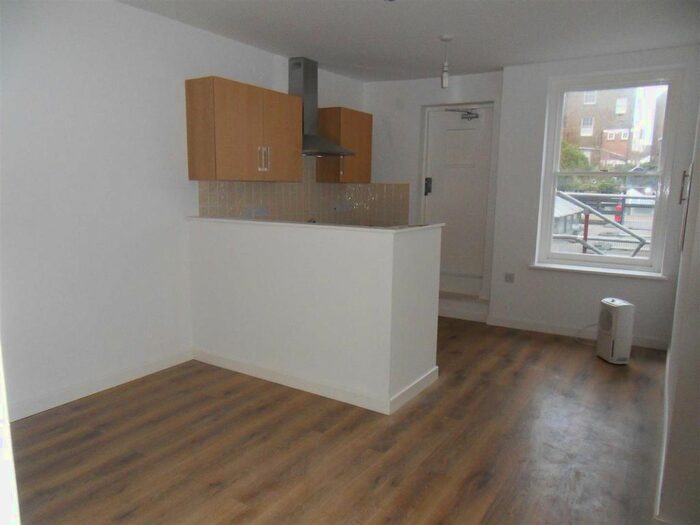 1 Bedroom Flat To Rent In Harbour Street, Ramsgate, CT11
