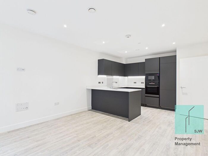 1 Bedroom Flat To Rent In Gwen Davis Way, Lilium Court, RM9