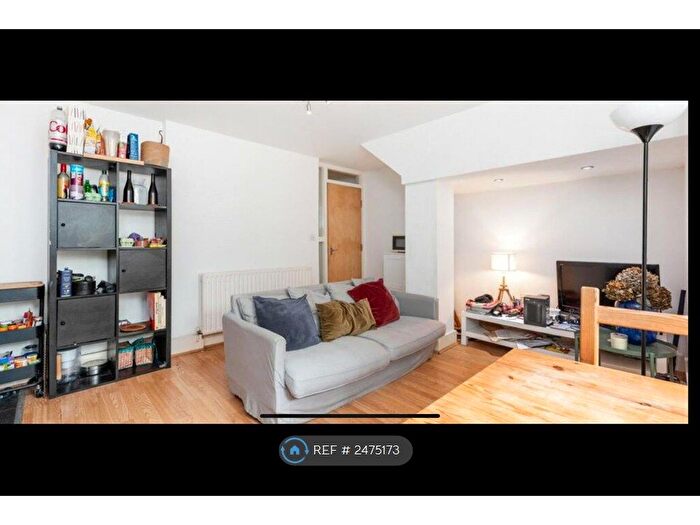 4 Bedroom Flat To Rent In Narford Rd, London, E5