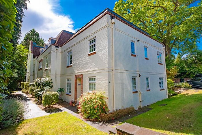 1 Bedroom Flat To Rent In Ivy Drive, Lightwater, GU18