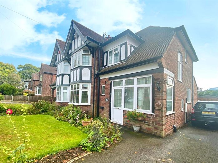 3 Bedroom House To Rent In Kingsway West, Newcastle, ST5