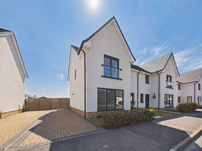 4 Bedroom Semi Detached House For Sale In Great Glen Gardens, Inverness, IV3