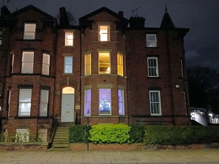 6 Bedroom Terraced House For Sale In Bond Street, Wakefield, WF1