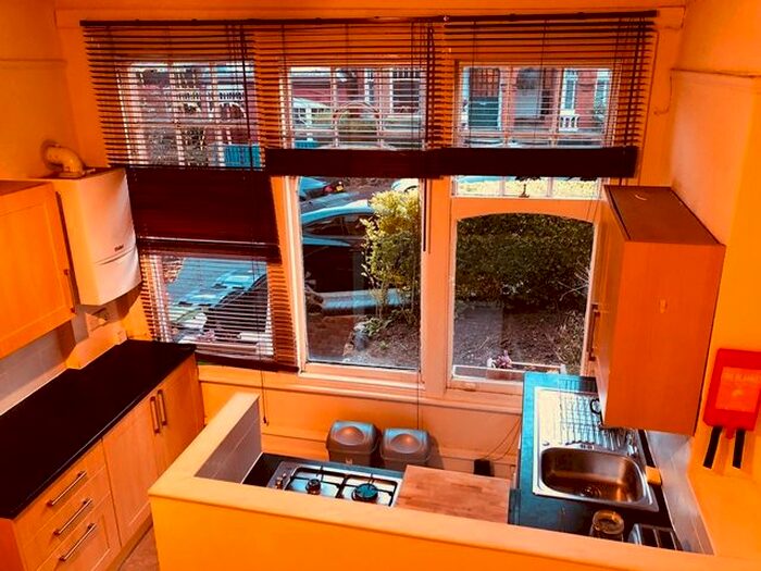 1 Bedroom Flat To Rent In Hillfield Park, Muswell Hill, N10