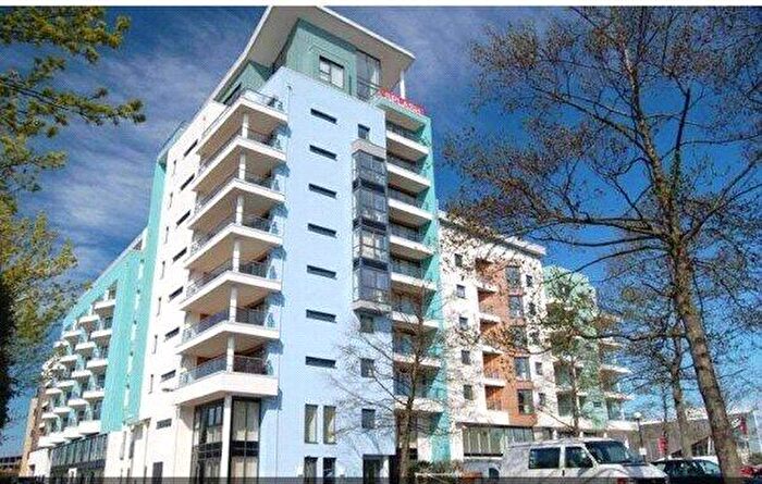 2 Bedroom Apartment For Sale In Sapphire Court, Ocean Way, Southampton, SO14