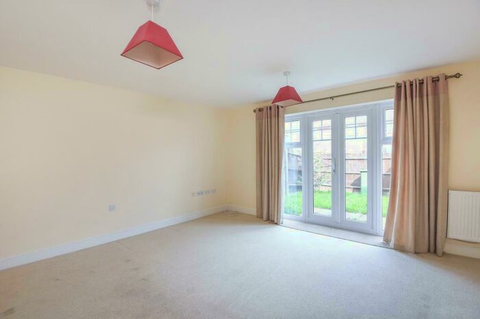 3 Bedroom End Of Terrace House To Rent In Abingdon, Oxfordshire, OX14