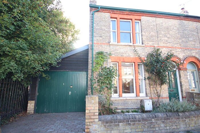 3 Bedroom Property To Rent In Hemingford Road, Cambridge, CB1