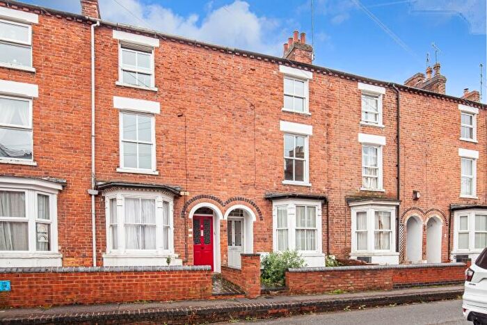 4 Bedroom Terraced House To Rent In Prospect Road, Banbury, OX16