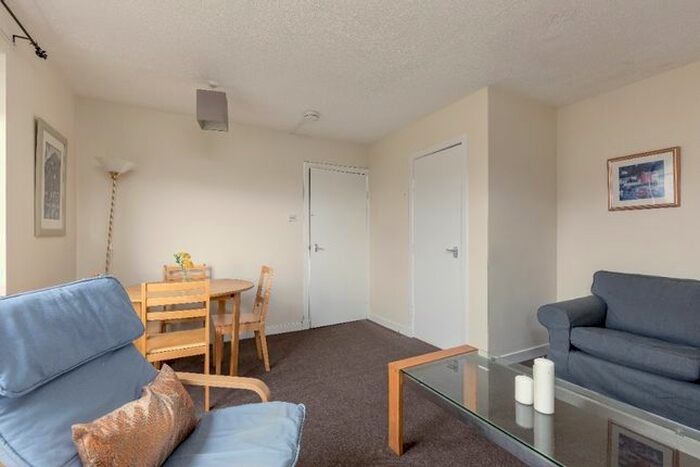 2 Bedroom Flat To Rent In South Gyle Wynd, South Gyle, Edinburgh, EH12