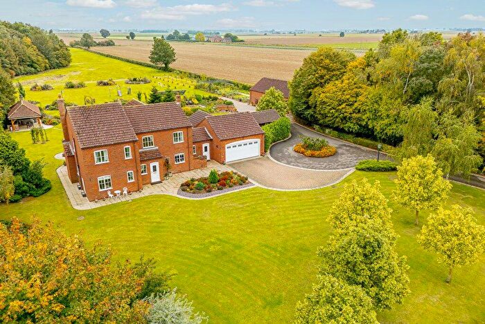 4 Bedroom Equestrian Facility For Sale In Donington Road, Swineshead, Boston, PE20
