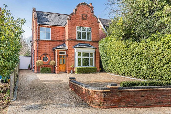 4 Bedroom Detached House For Sale In Kidmore Road, Caversham, Reading, RG4