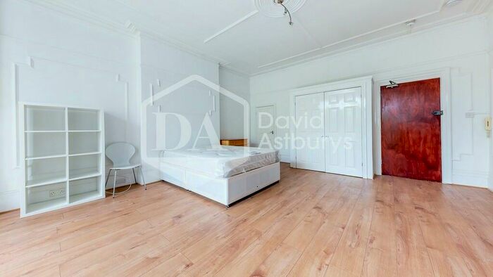 Studio To Rent In Manstone Road, Kilburn, London, NW2